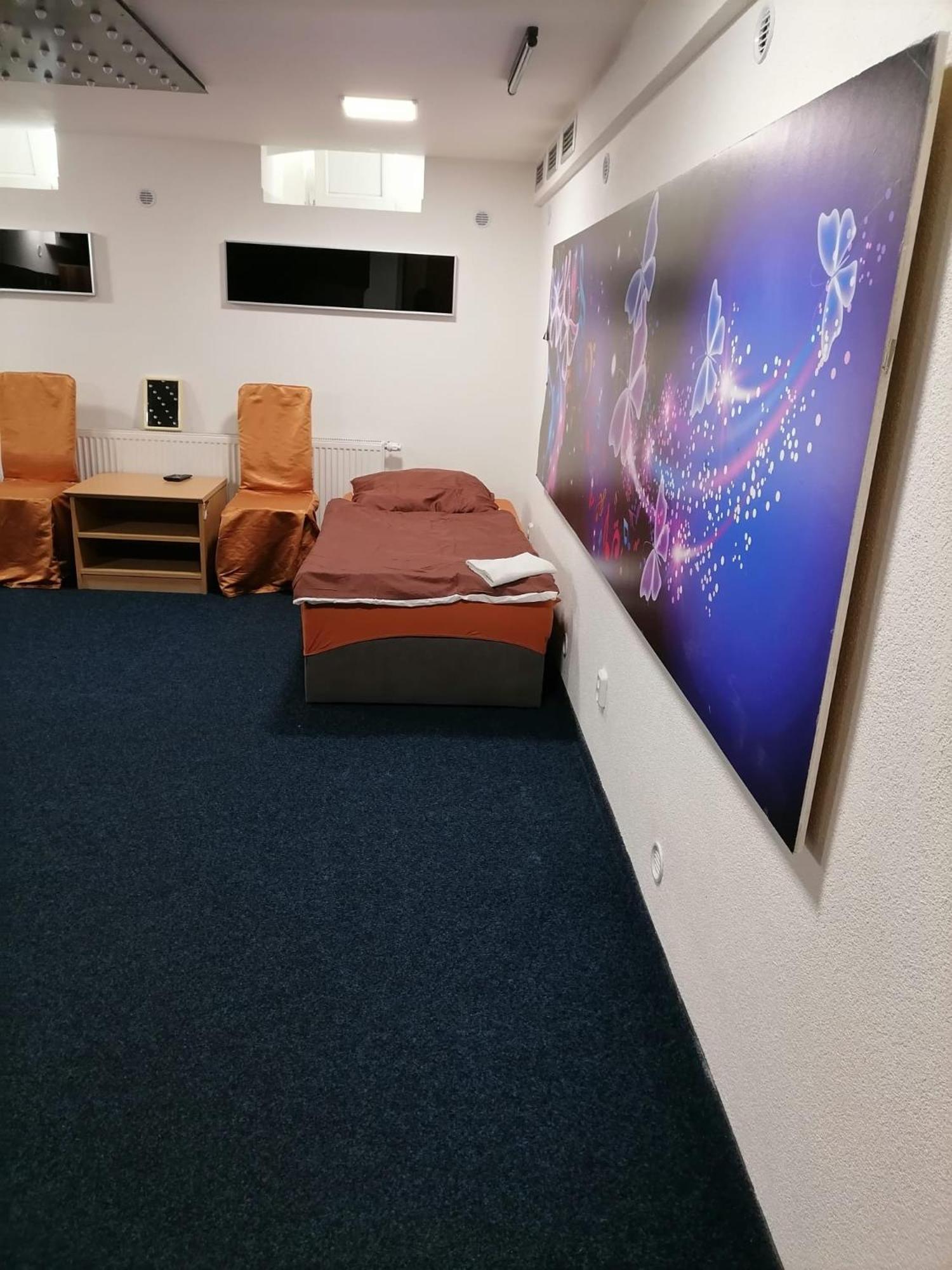 Apartment カルロヴィ・ヴァリ エクステリア 写真